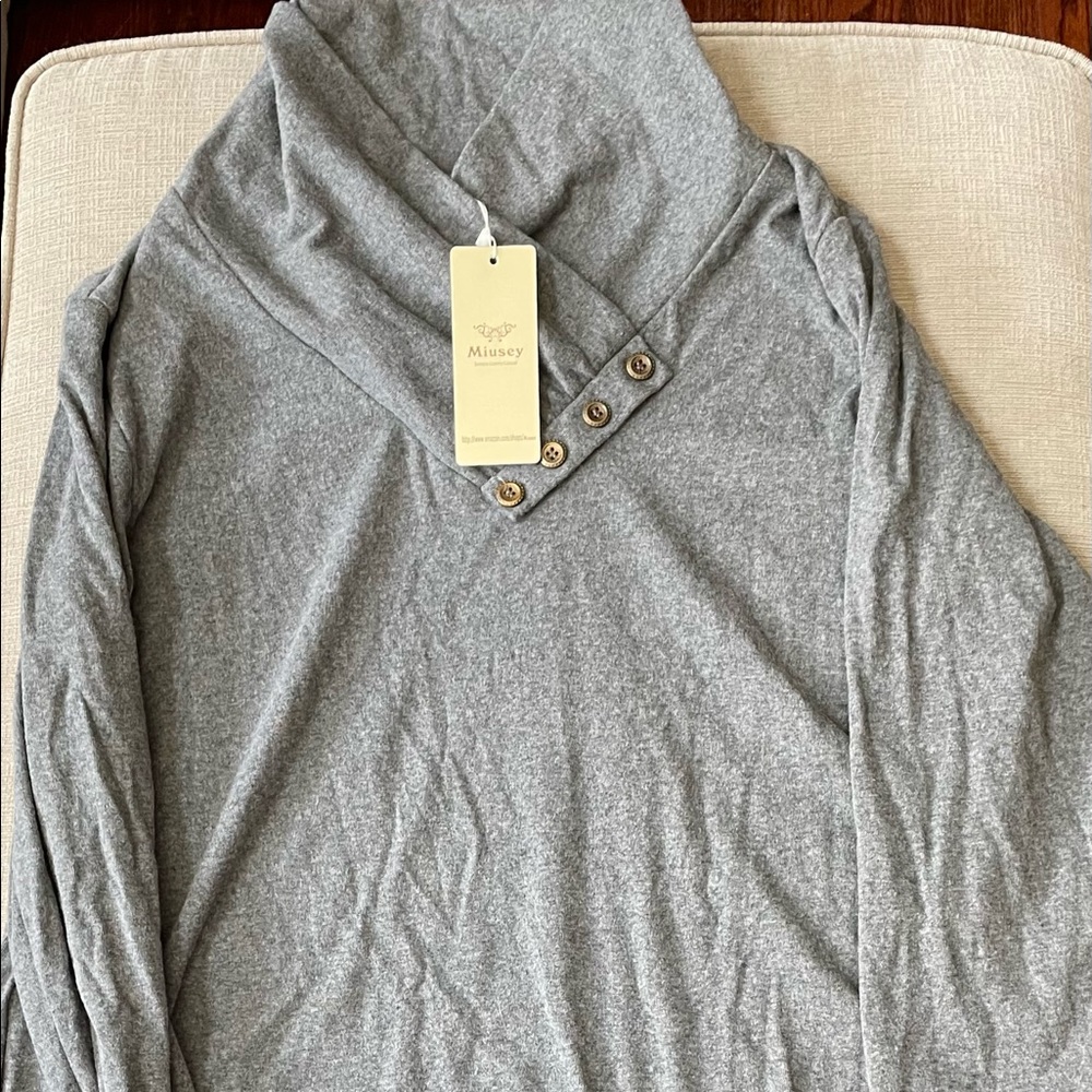 Miusey Gray Long Sleeved Sweater 3XL - NWT - Warm!